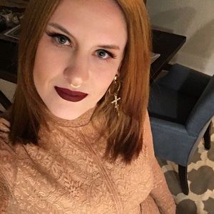 Meet your Posher, Catie